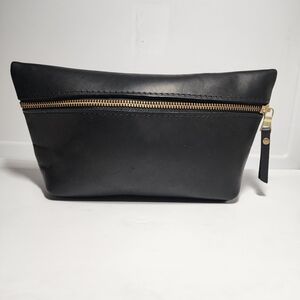Portland Leather Goods Black Leather Pouch with Gold Zipper